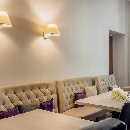 Grottger Boutique By Cityzen