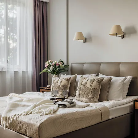 מלון Grottger Boutique By Cityzen 4*