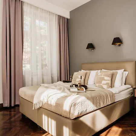 Grottger Boutique Hotel By Cityzen Properties ホテル 4*